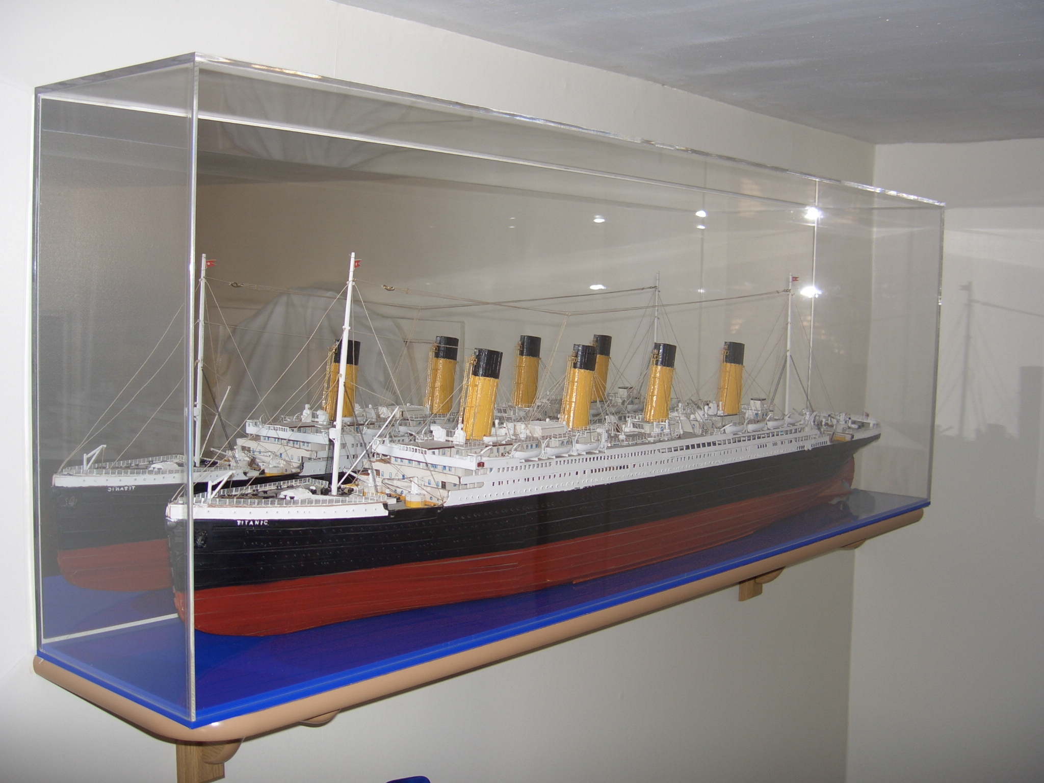 titanic in display case